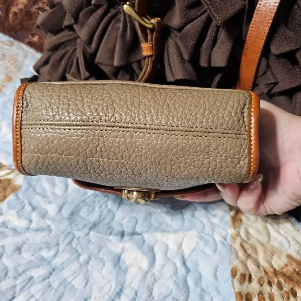 RARE Vintage Dooney and Bourke AWL 90s Mini Crossbody